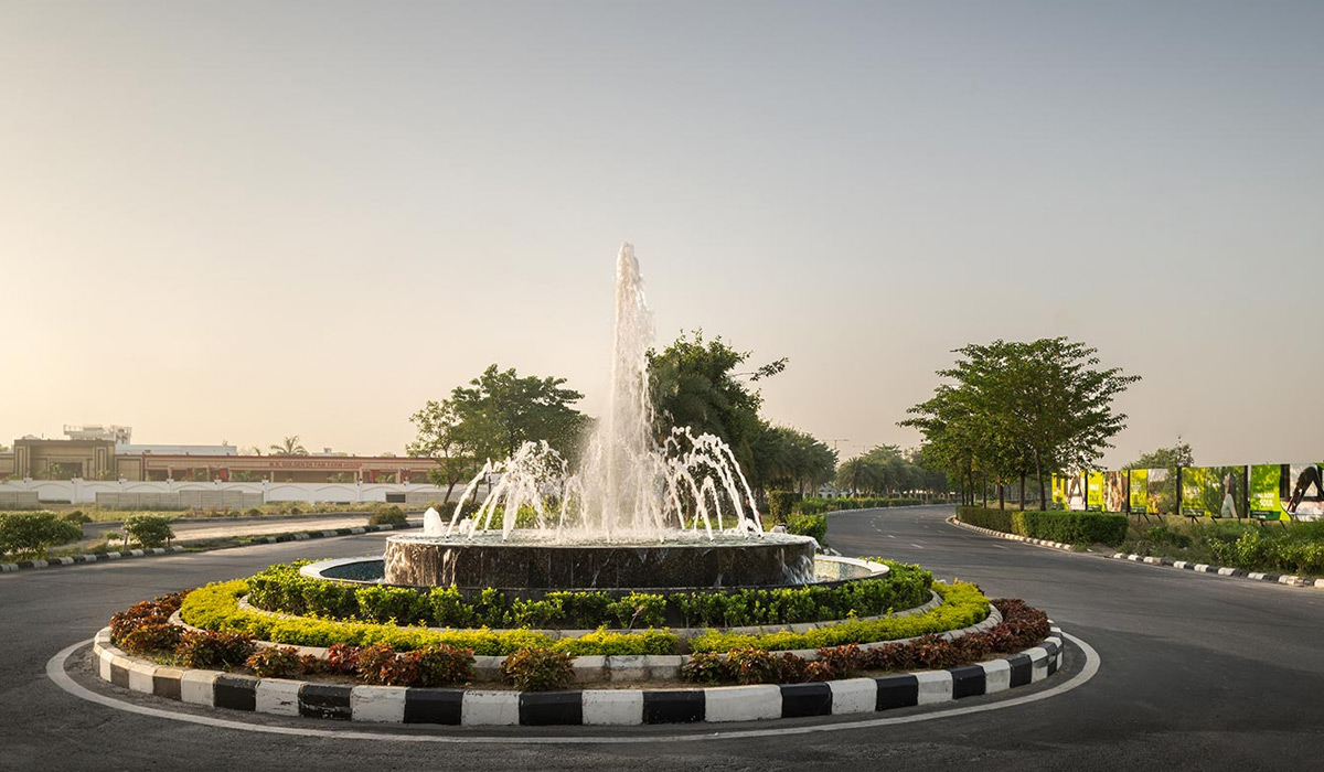 Wave City: Redefining Urban Living for a Sustainable Future